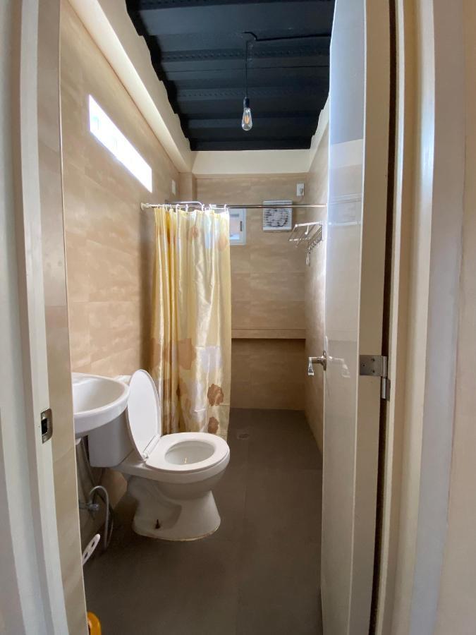 Location One Eighty Bed & Breakfast Bangcusay Ngoại thất bức ảnh