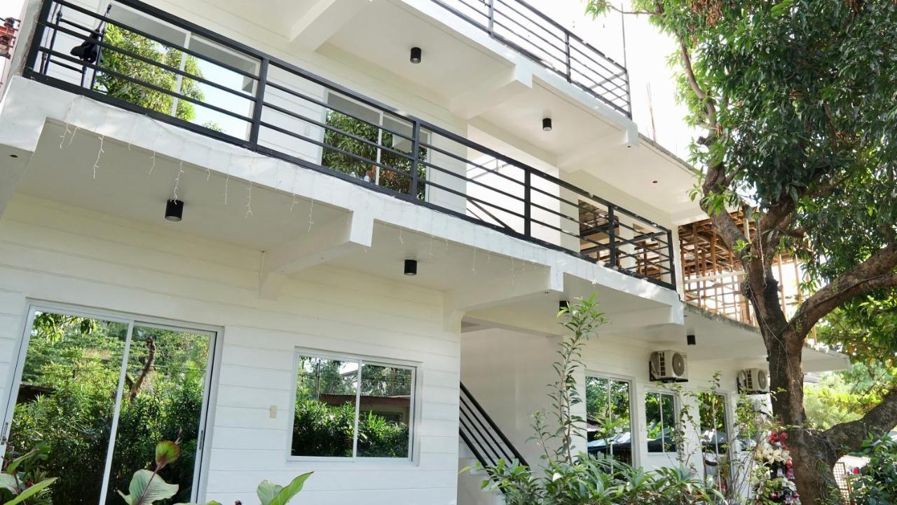 Location One Eighty Bed & Breakfast Bangcusay Ngoại thất bức ảnh