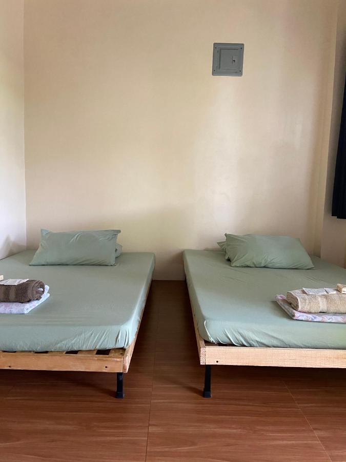 Location One Eighty Bed & Breakfast Bangcusay Ngoại thất bức ảnh